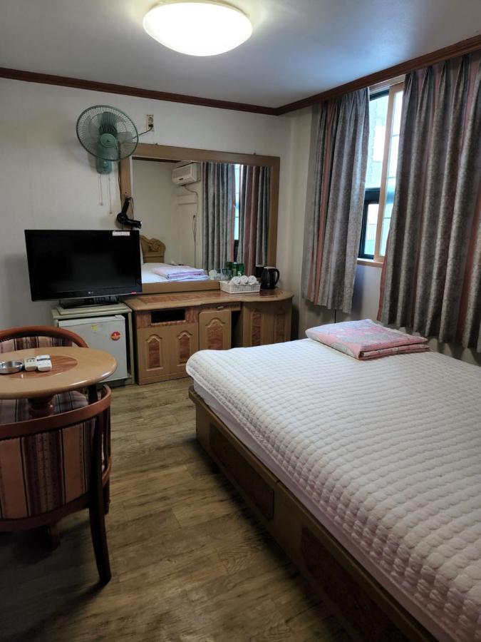 Daeho Motel Busan Exterior foto
